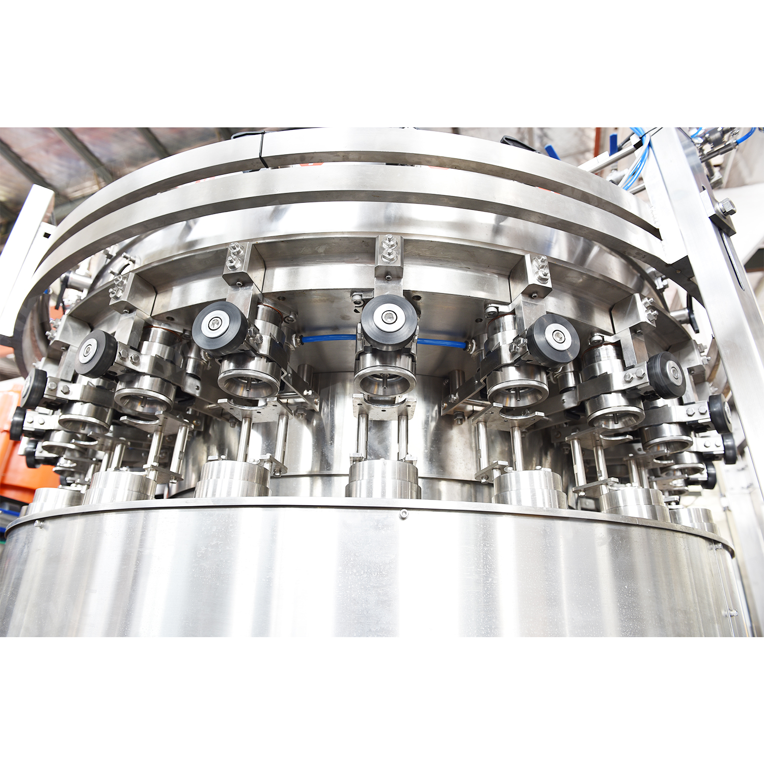 Machine de remplissage industrielle de canettes en aluminium de bière